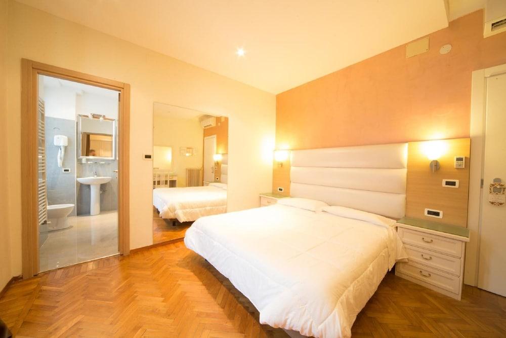 Hotel Globo Suite-Correnti Hotels San Remo Kültér fotó